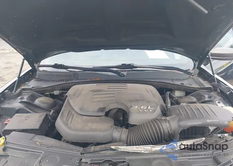 2014 Chrysler 300C John Varvatos Limited Edition Awd из США, поврежденный, VIN 2C3CCAJG4EH236969